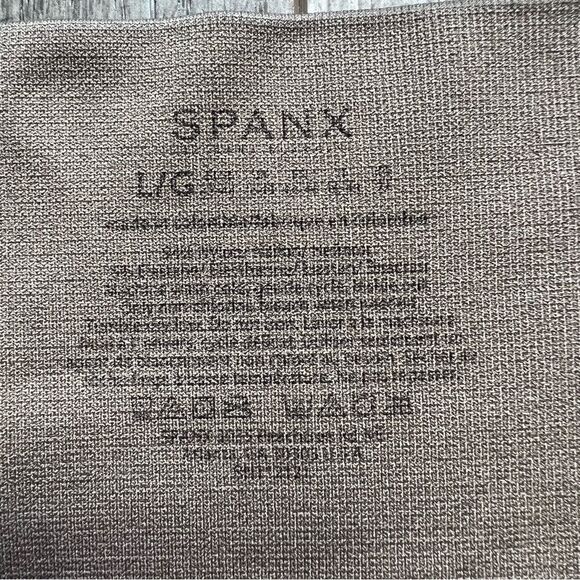 SPANX Look At Me Now Cropped Seamless Leggings Size Large Desert Camo - Picture 4 of 9
